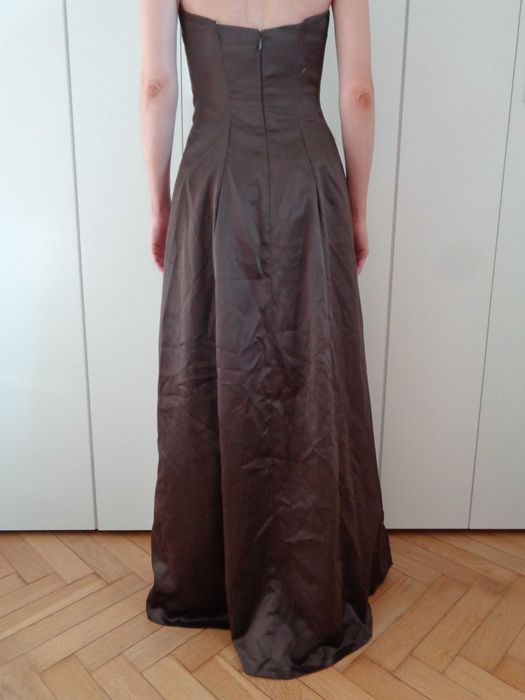 Suknia wizytowa długa brąz z ozdobnym haftem "Morgan and Co" XS 32/34