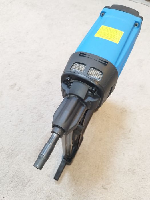 Газовий монтажний пістолет 110джоулей GAS50