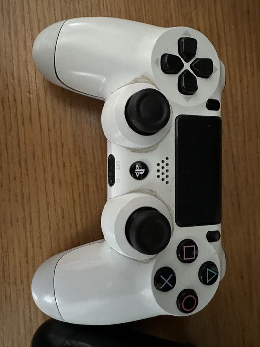 PS5 + 2 comandos e 7 jogos