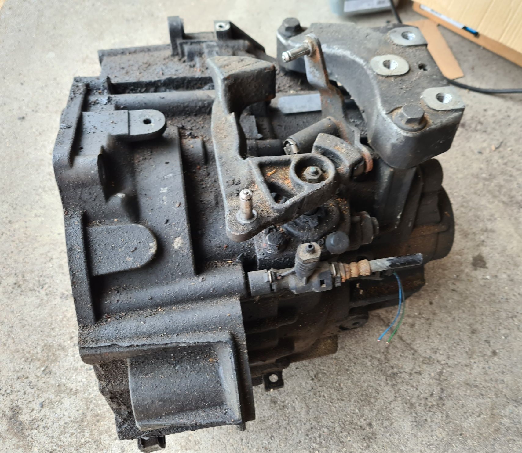 SKRZYNIA 6 biegów JLU 2.0tdi BKP Audi A3 8P VW Passat B6 Touran Golf 5