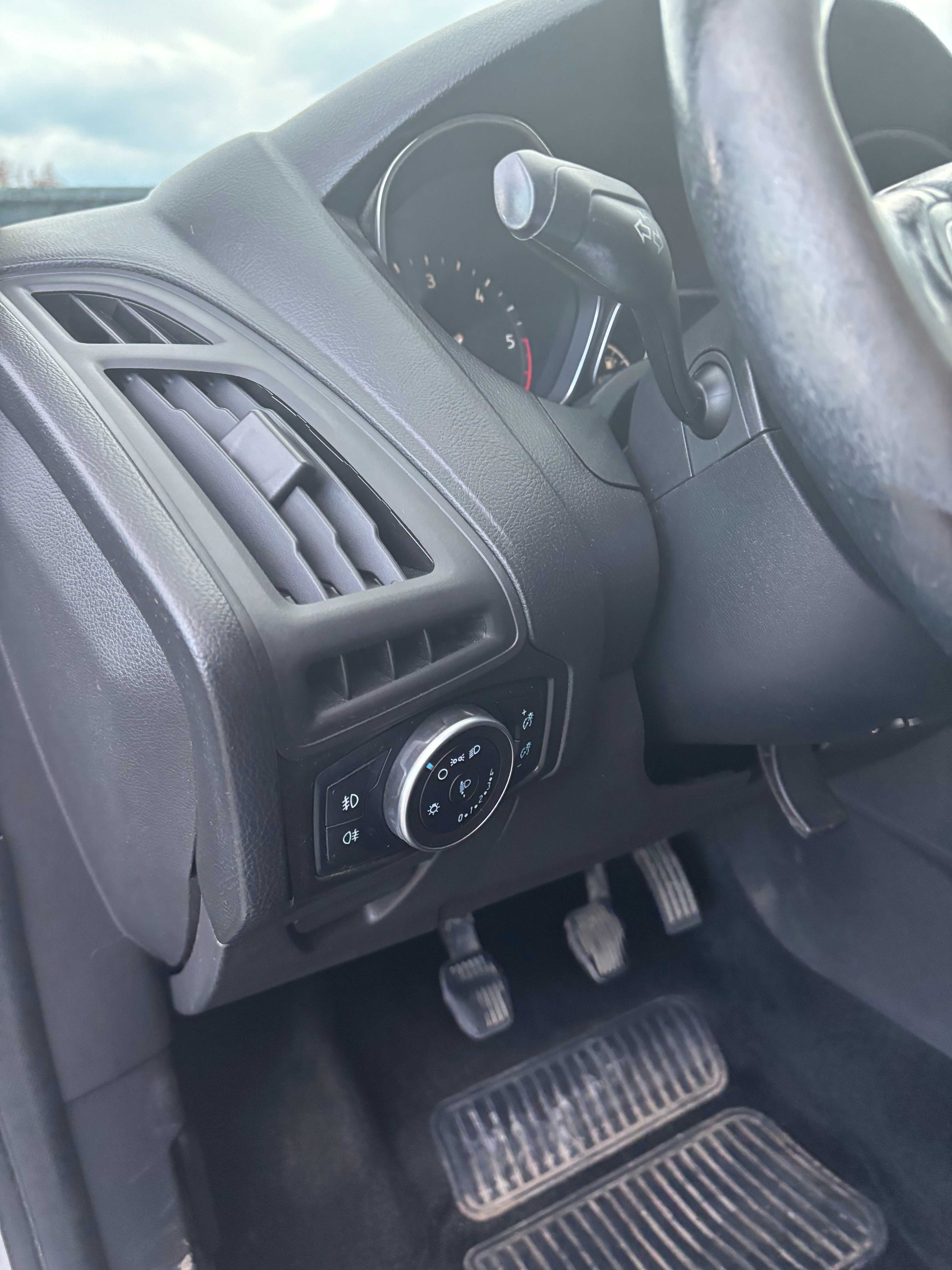 FORD Focus 2015 Kombi