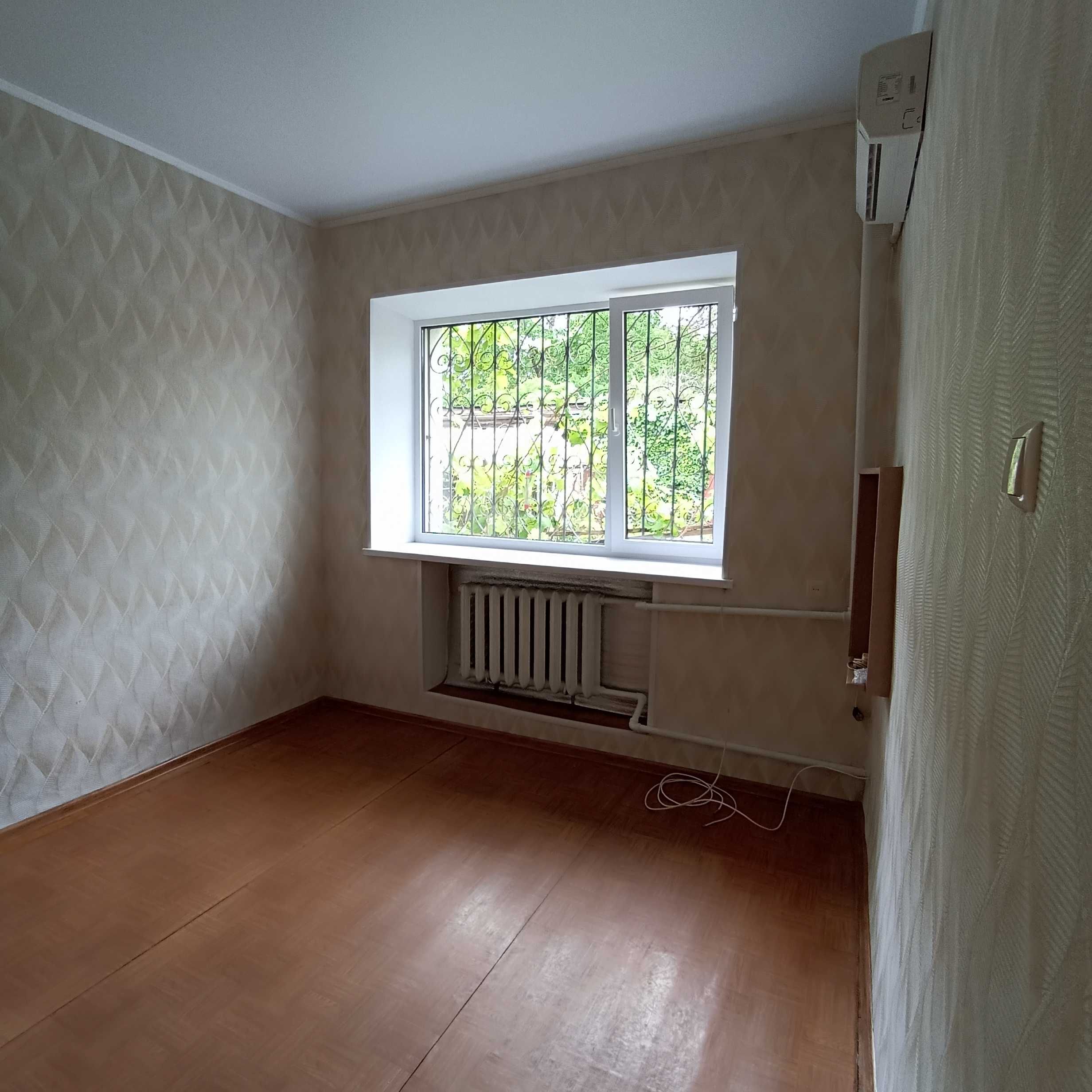Продаю 2-х ком.квартиру на Адмиральской