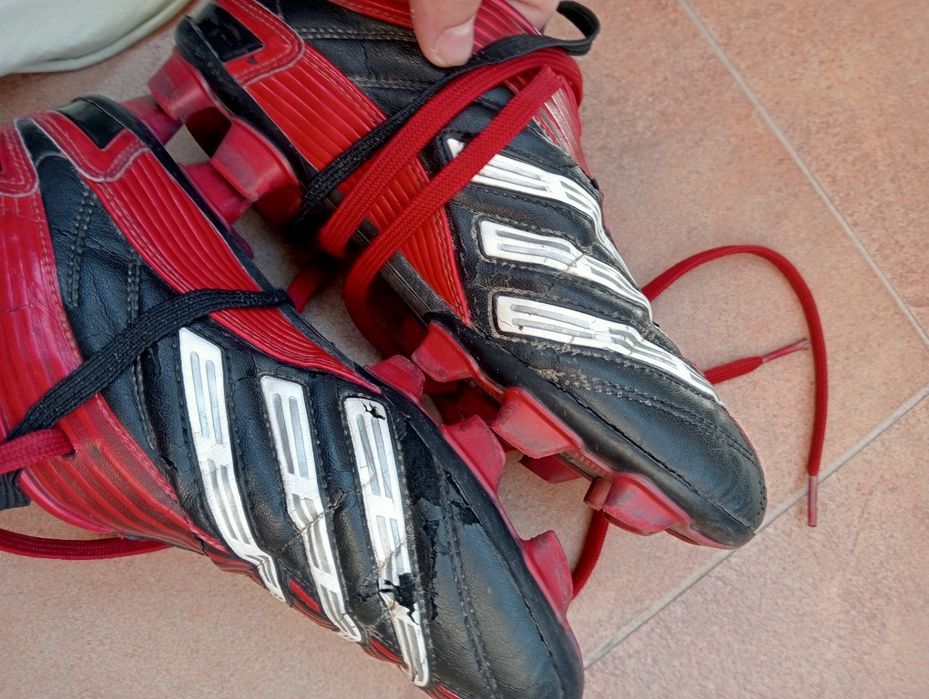 Korki do gry w piłkę 33 dla chłopca