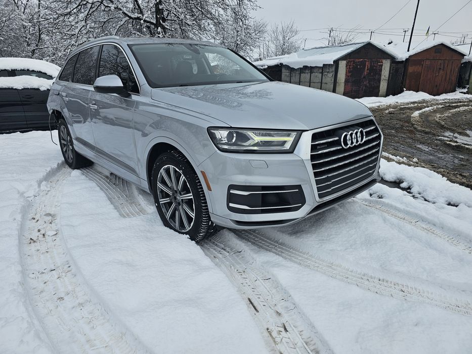 Ауді Q7 Audi  Q7