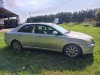 Toyota Avensis 1.8 benzyna