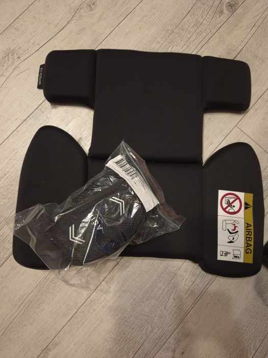 Axkid Minikid 3.0 - RWF fotelik samochodowy | PREMIUM Shell Black