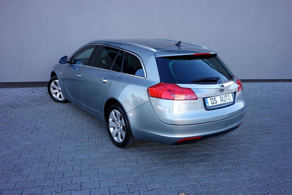 Opel Insignia 2.0 160 KM diesel oryginał lakier sprowadzona z Niemiec