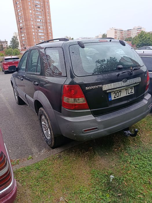 Продам автомобіль KIA SORENTO 2004 рік.