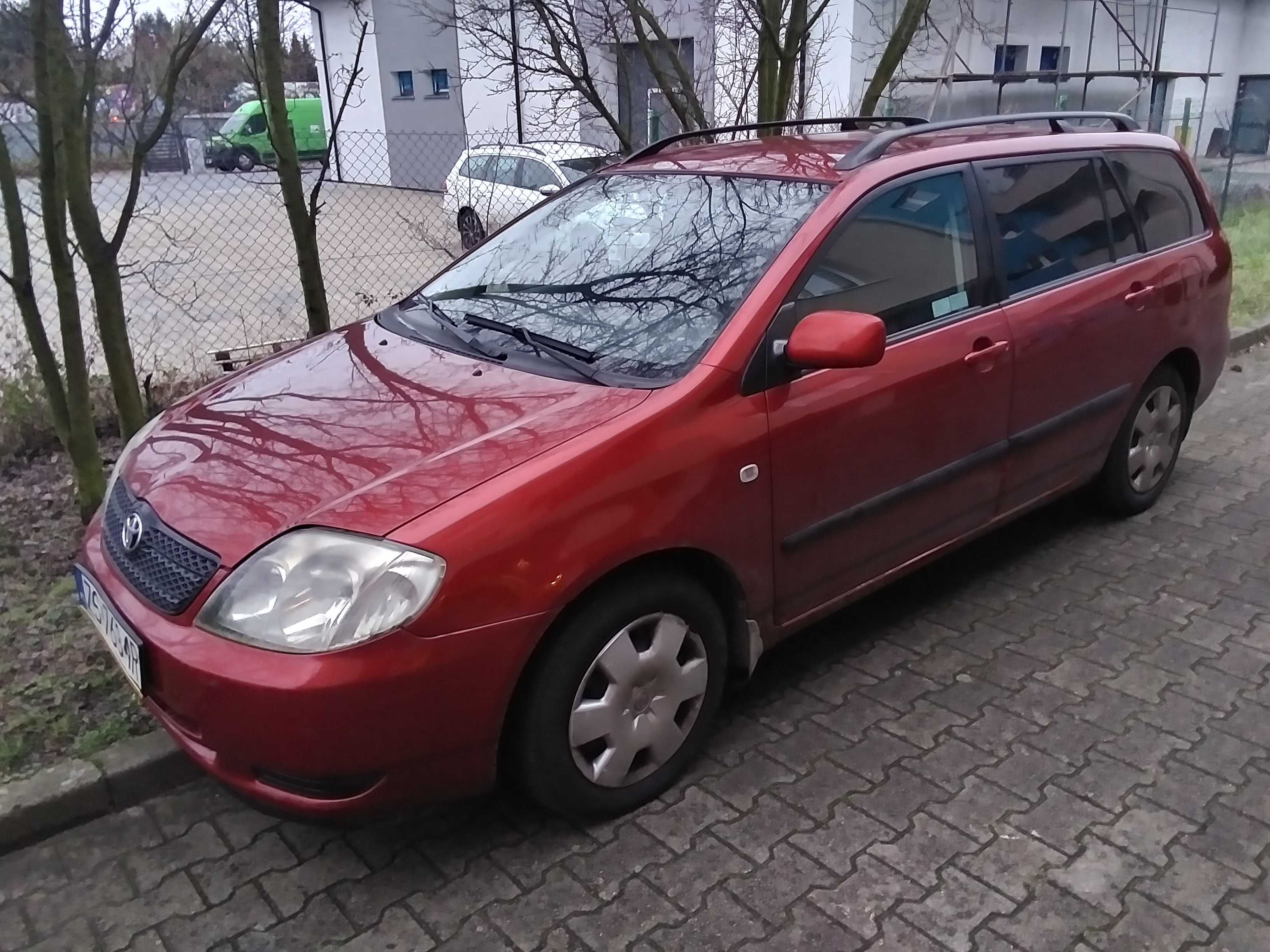 Toyota Corolla 1,6 benzyna z 2003 r.