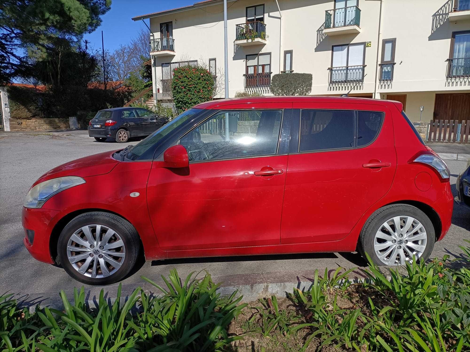 Suzuki Swift 2013 – Económico, Ágil e Fiável