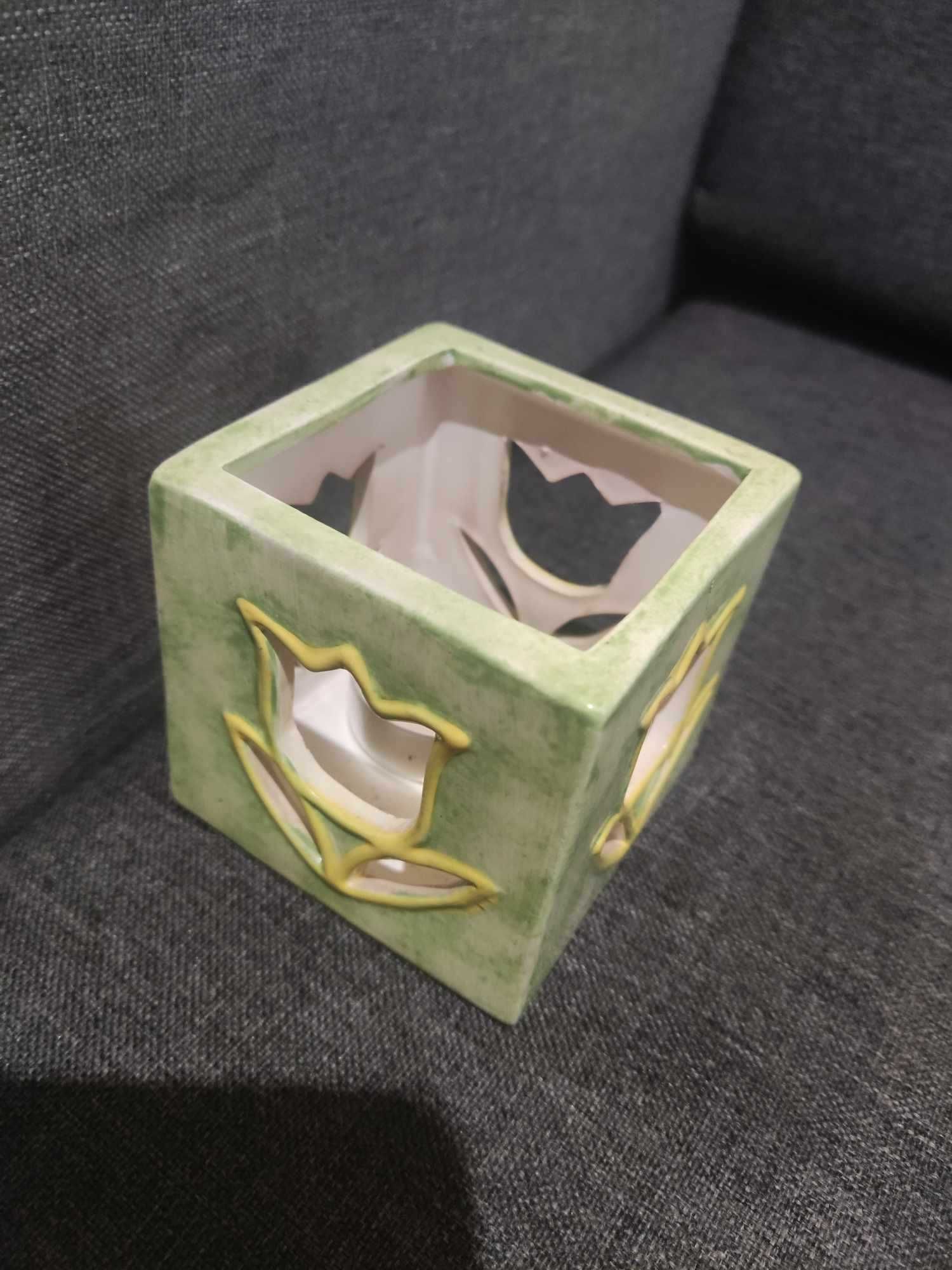 Zielony świecznik na tealight