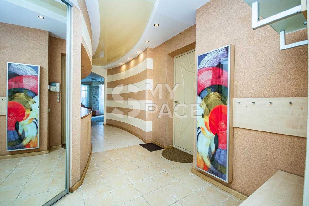 4к. з терасою 253м2 Володимирська Тарасівська Саксаганського Центр