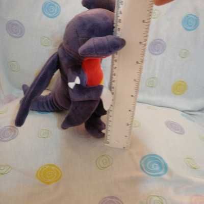 Pokémon peluche garchomp