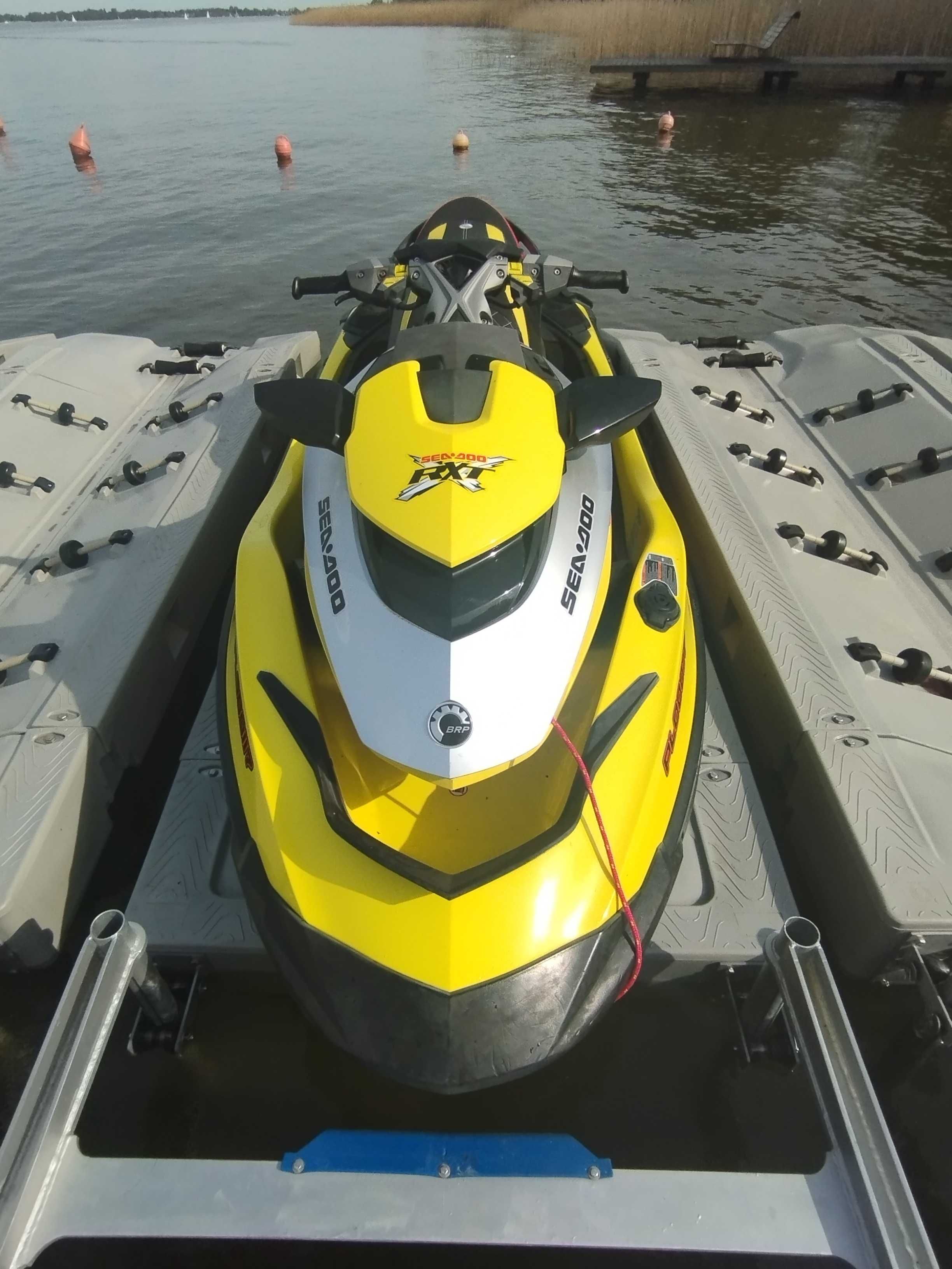 Sea doo rxt x 260  as rs seadoo rxp