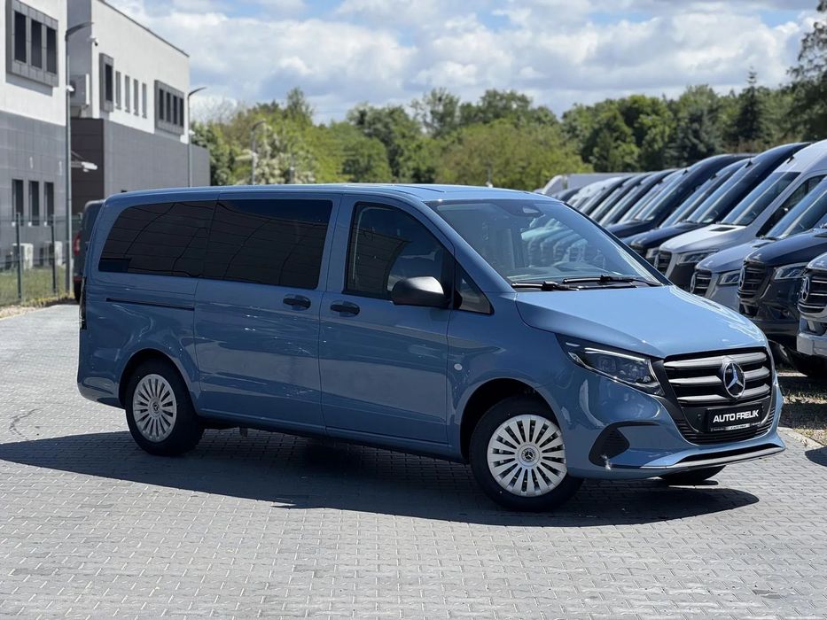 Mercedes-Benz Vito Vito Tourer 114 (136 KM) PRO 9-osobowy długi 3200mm LED