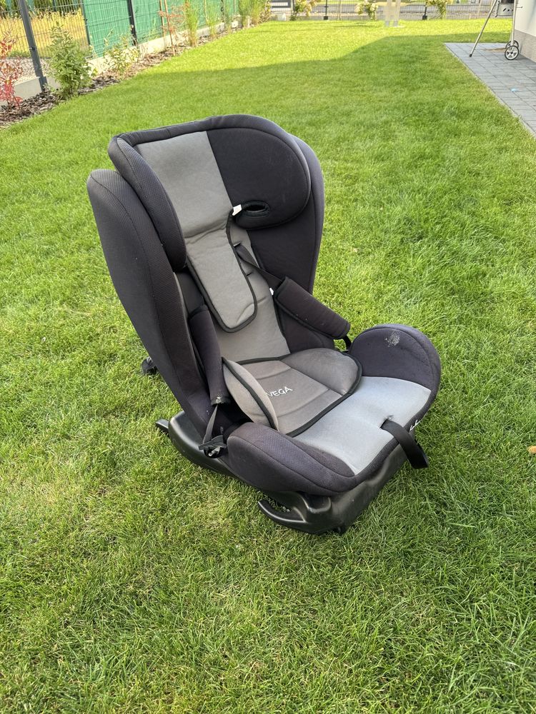 Fotelik z ISOFIX 15-36kg