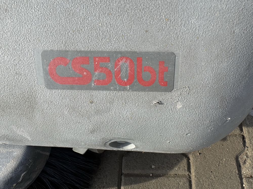 Zamiatarka szorowarka do kostki szorowarka Comoc CS 50 BT 2019