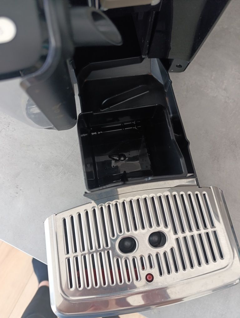 Ekspres PHILIPS LatteGo 5500 EP5541/50