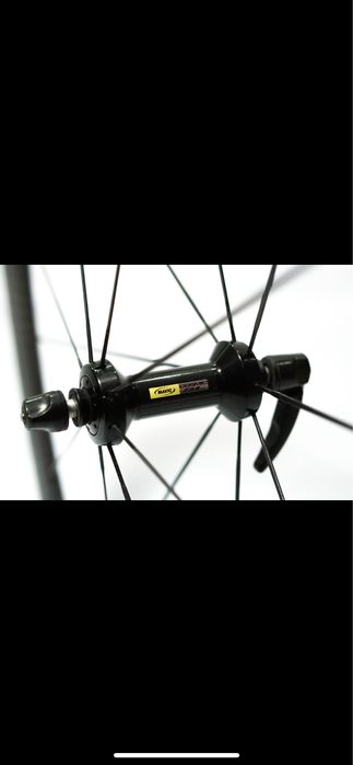 Mavic Carbone SL 700cc koło szosowe przód