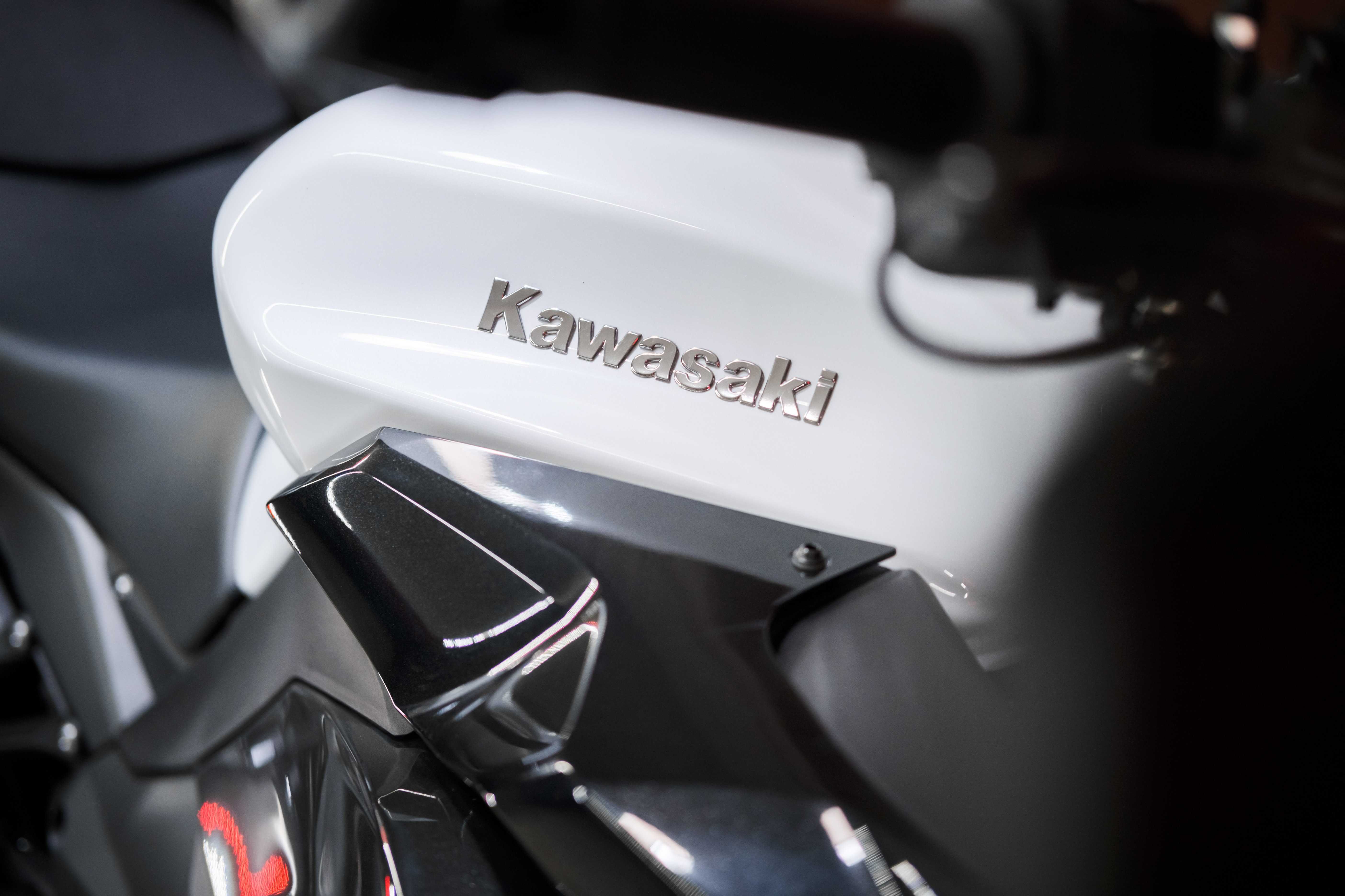 Продається Kawasaki Ninja Z1000SX ABS Traction Стан нового із Японії