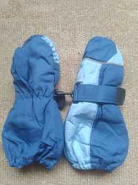 Зимние варежки, перчатки на ребенка 2-3 года