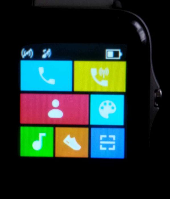 Smartwatch Simson z metalową bransoletką