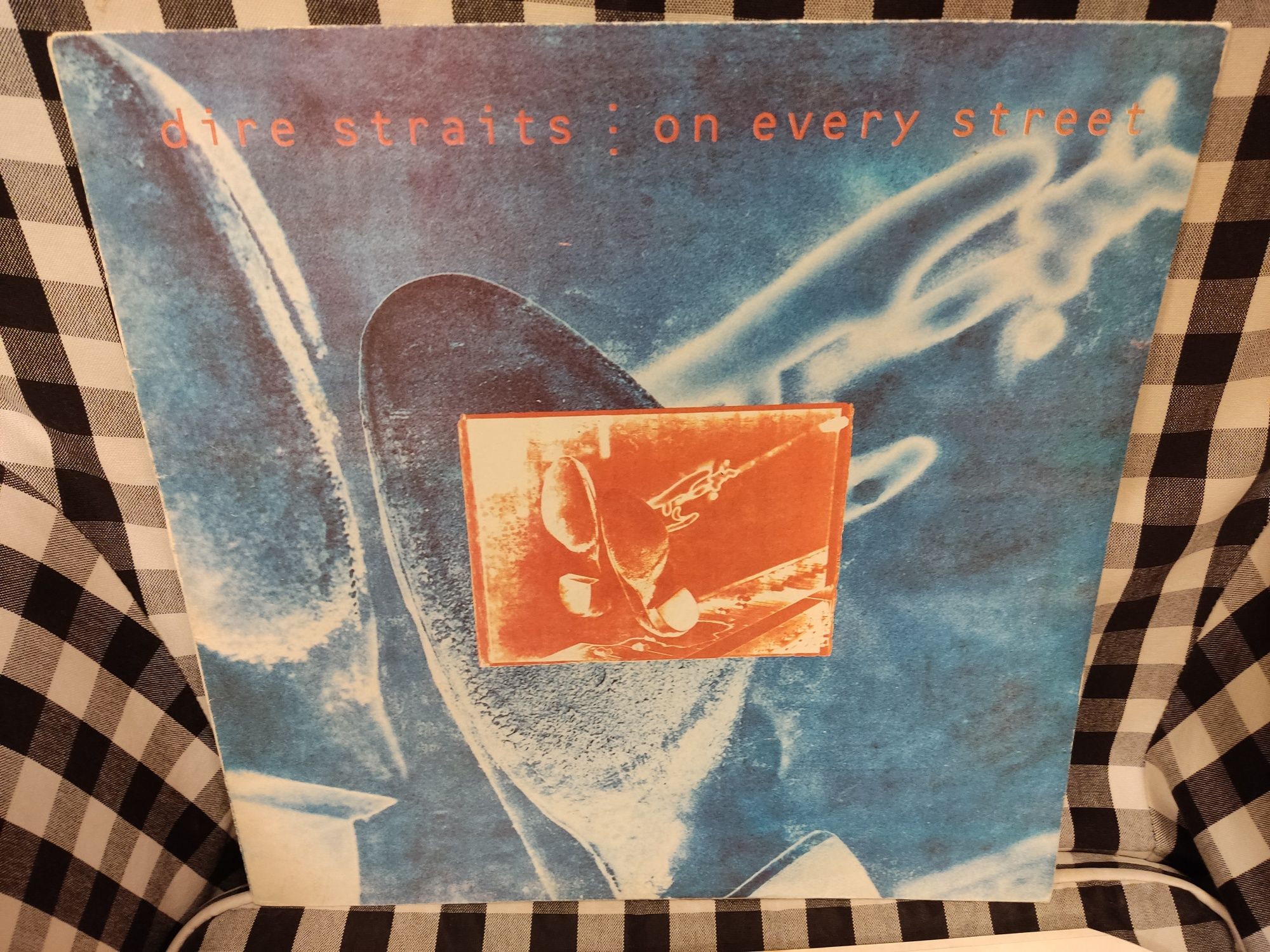 Dire straits On every street LP EX