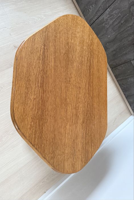 Журнальний столик