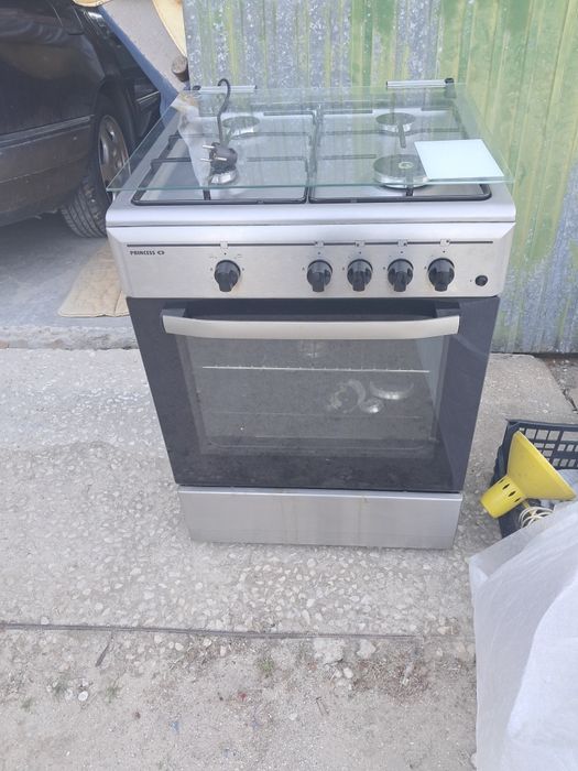Fogao a gás com forno electrico