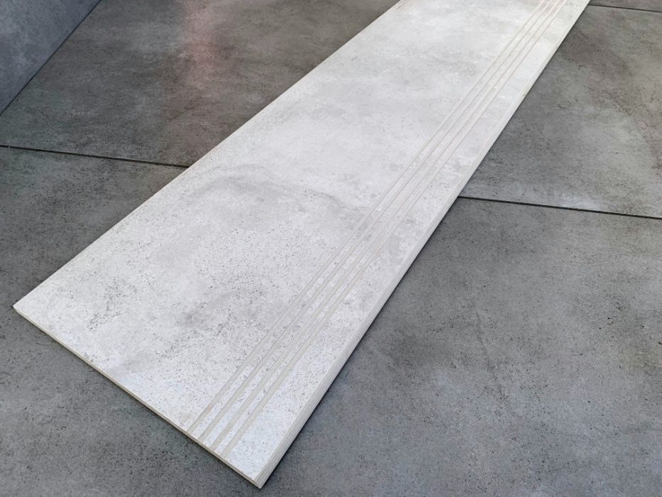 Płytki betonopodobne na schody, szare stopnice 100x30