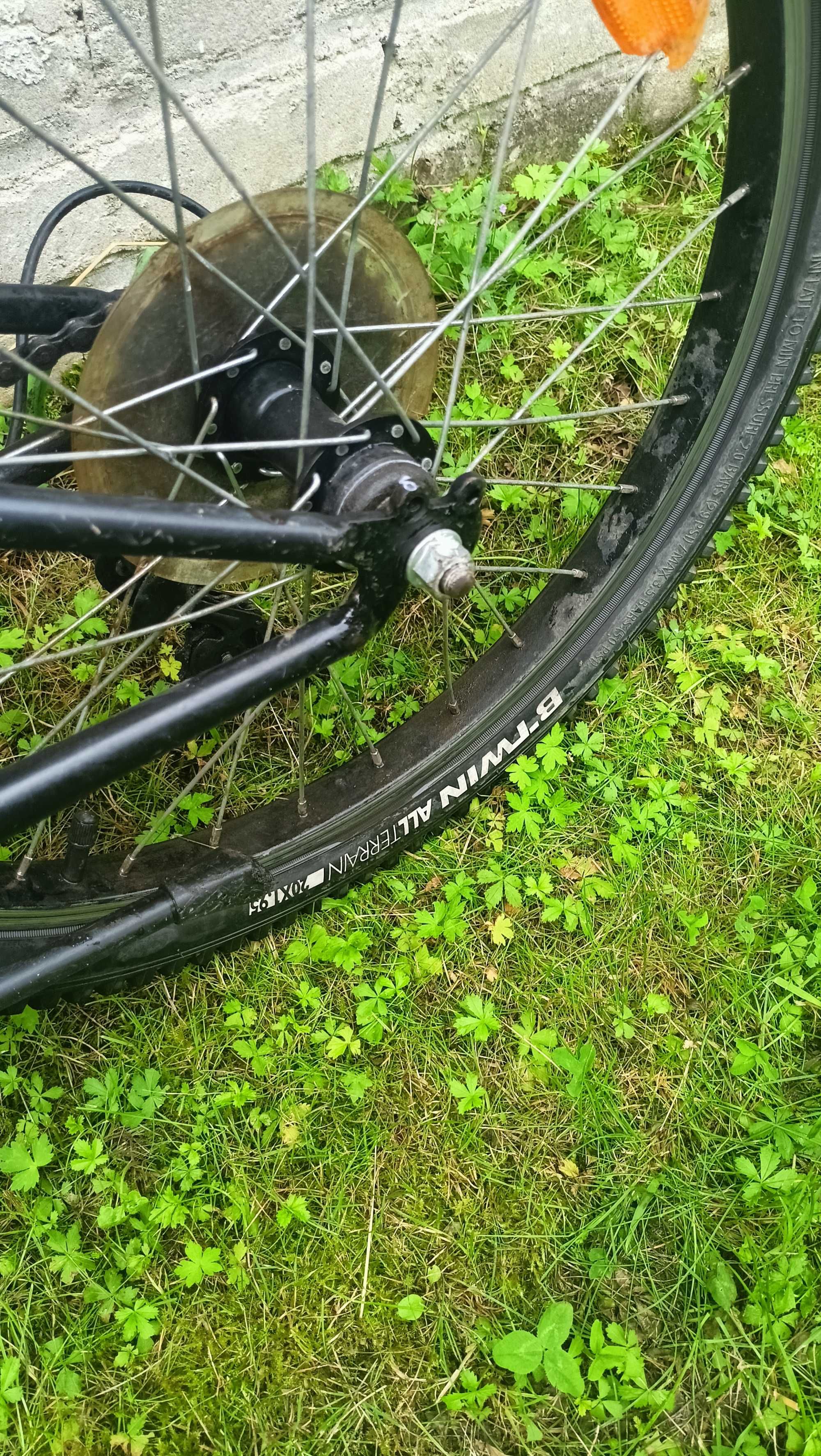 Rower dla dziecka chłopięcy B Twin 20"