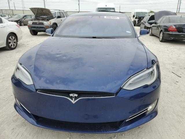 Tesla Model S 2020 +