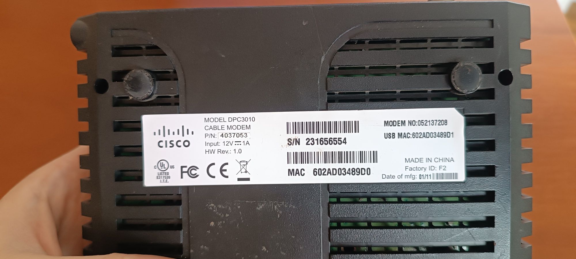 Продам кабельний модем Cisco.