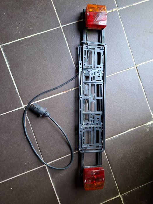 Belka oświetleniowa