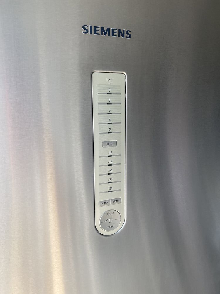 Топовий Холодильник Siemens Bosch 70см