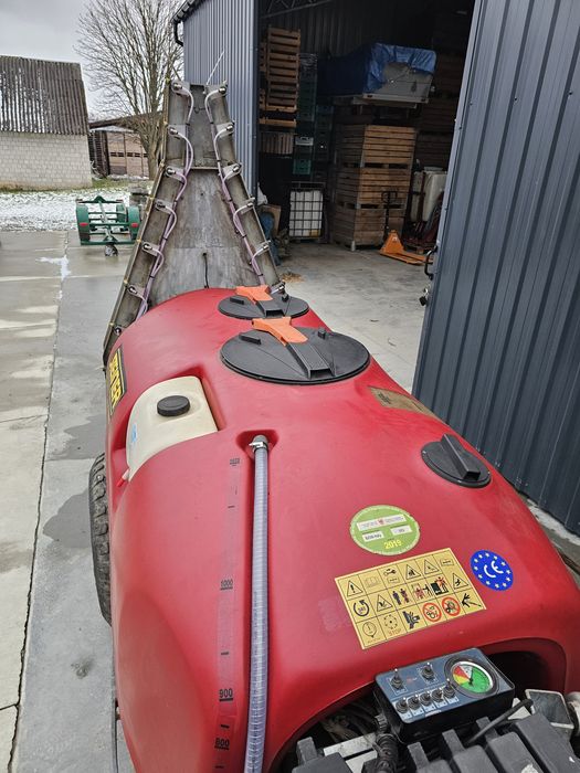 Sprzedam Opryskiwacz Sadowniczy 1000l