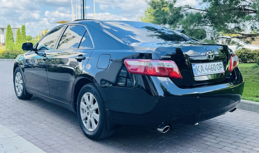 Продам Toyota Camry 2008 рік 3.5 газ/бензин в ідеальному стані!