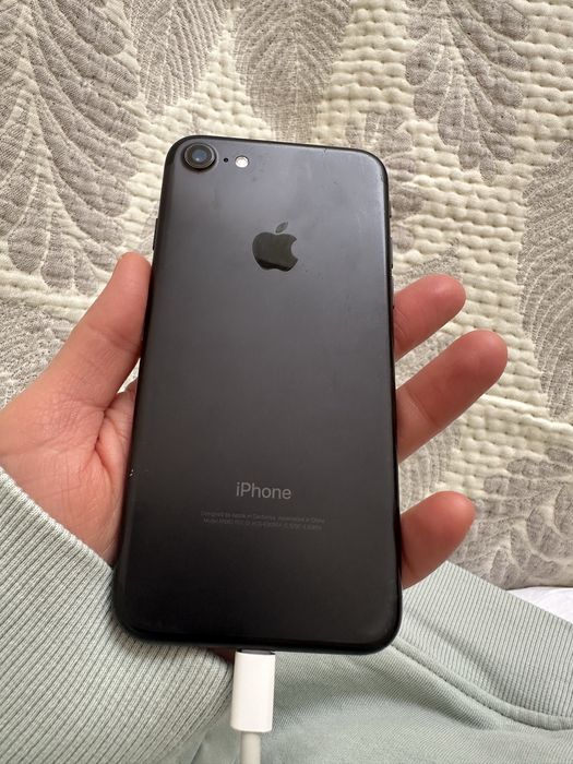 iPhone 7 - 32 ГБ