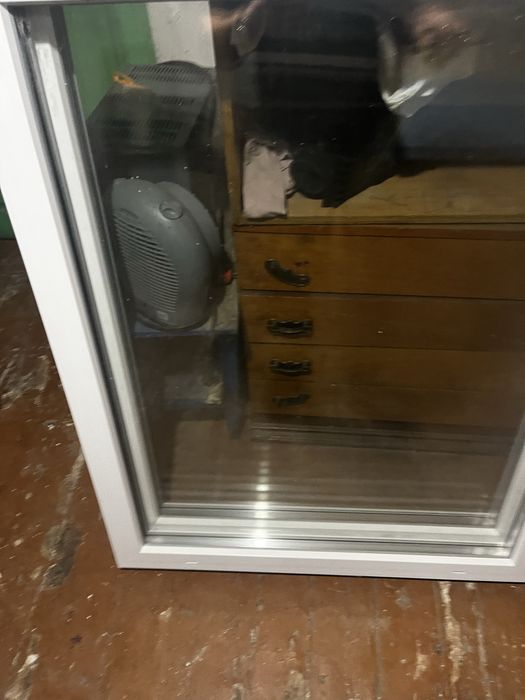 Вікна однокамерні нові пластикові