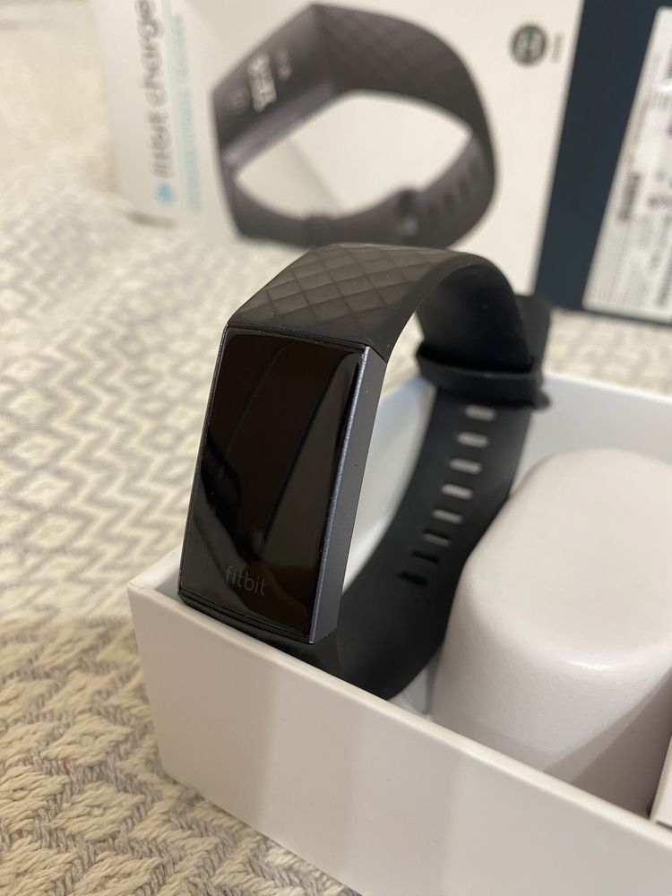 Фитнес-браслет/часы Fitbit Charge 3 Black/Graphite