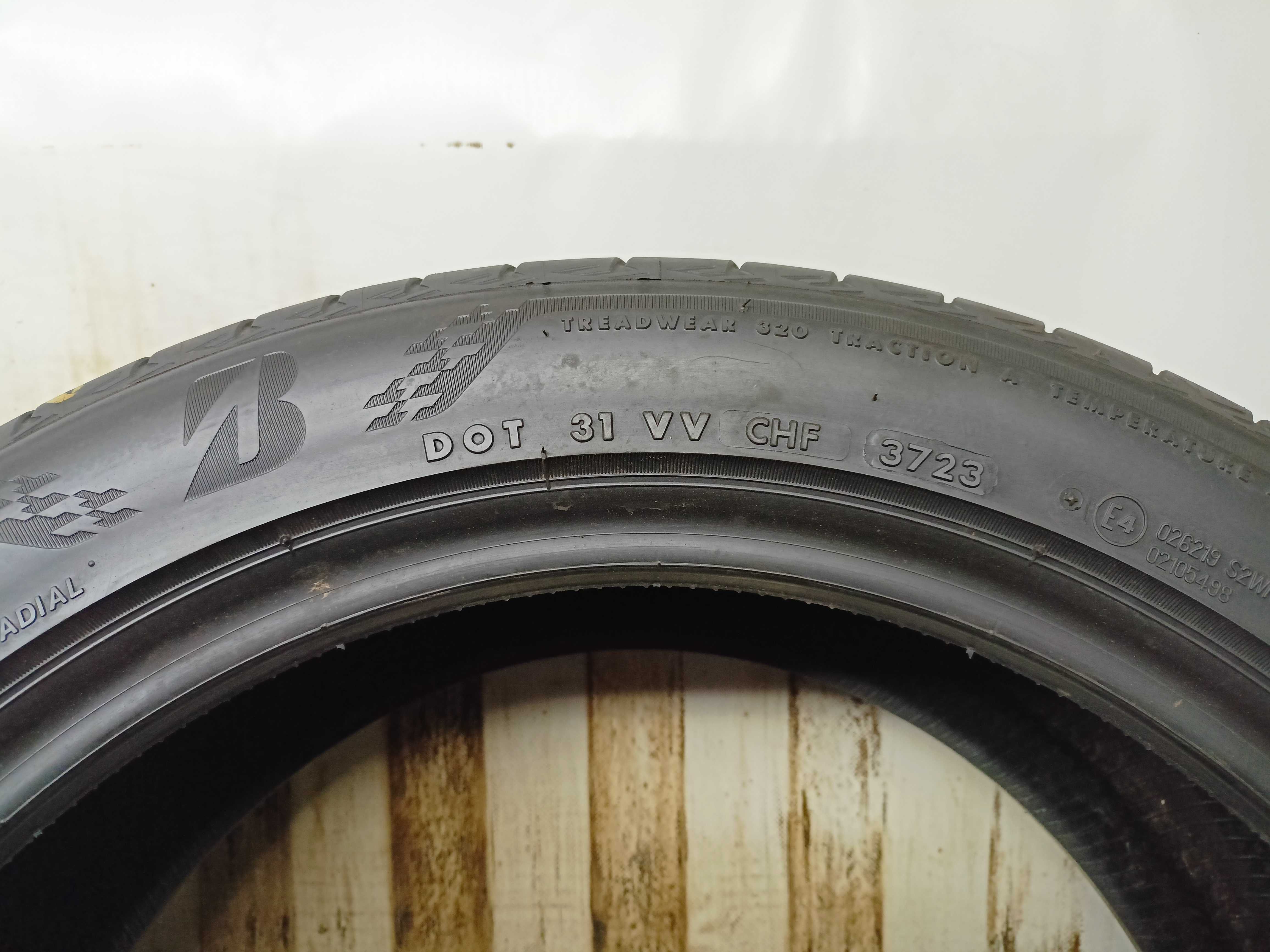 Bridgestone Turanza T005 EV 235/45/18 2023r. 98W 2x6,2mm (4128)