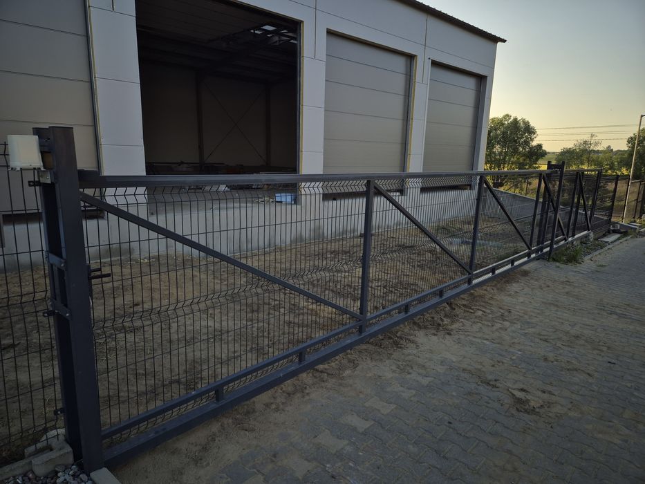 Brama wjazdowa przesówna 8m