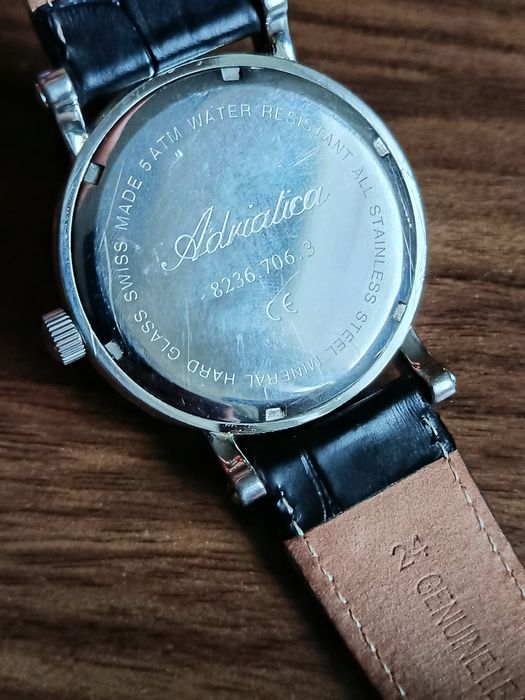 Швейцарський годинник Adriatica