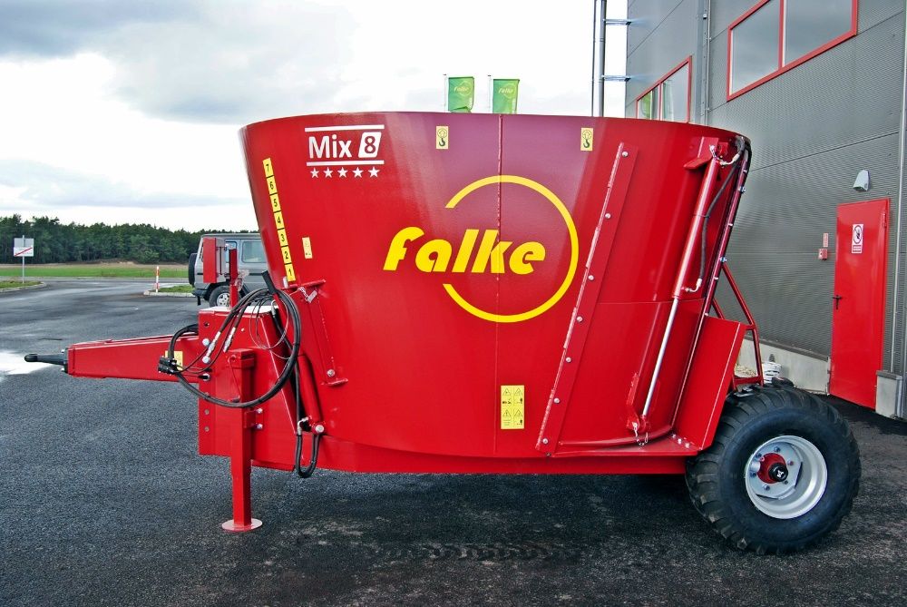 Wóz paszowy do NISKICH OBÓR paszowóz FALKE Mix 8 Młody Rolnik oferty