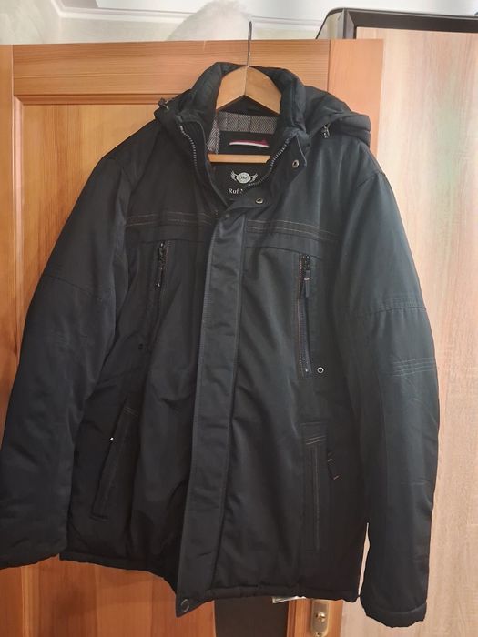 Продам  зимнюю мужскую курточку, р.56