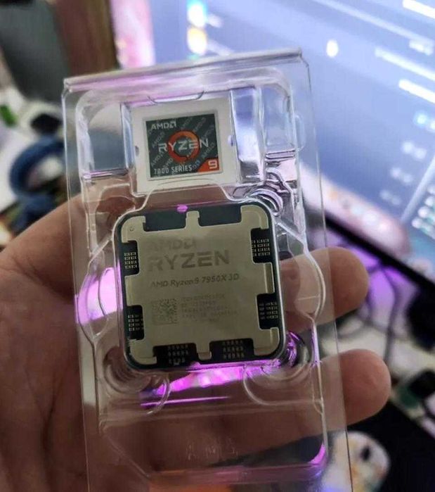 Продаю Ryzen 9 7950X3D  стан нового, з чеком та гарантією