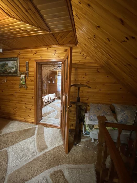 Будинок із зрубу в Берізках.