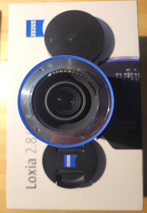 Objetivo ZEISS LOXIA 21MM f2.8