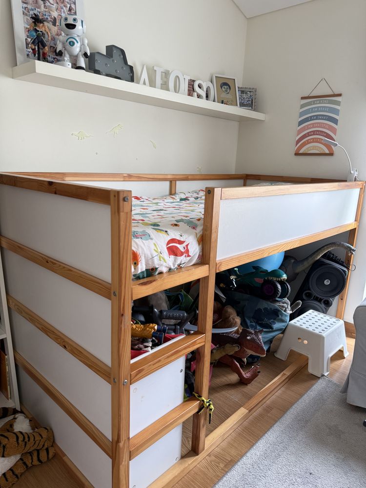 Cama IKEA Kura criança