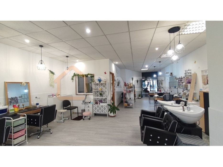 Trespasse Cabeleireiro/Centro de Beleza, Leiria